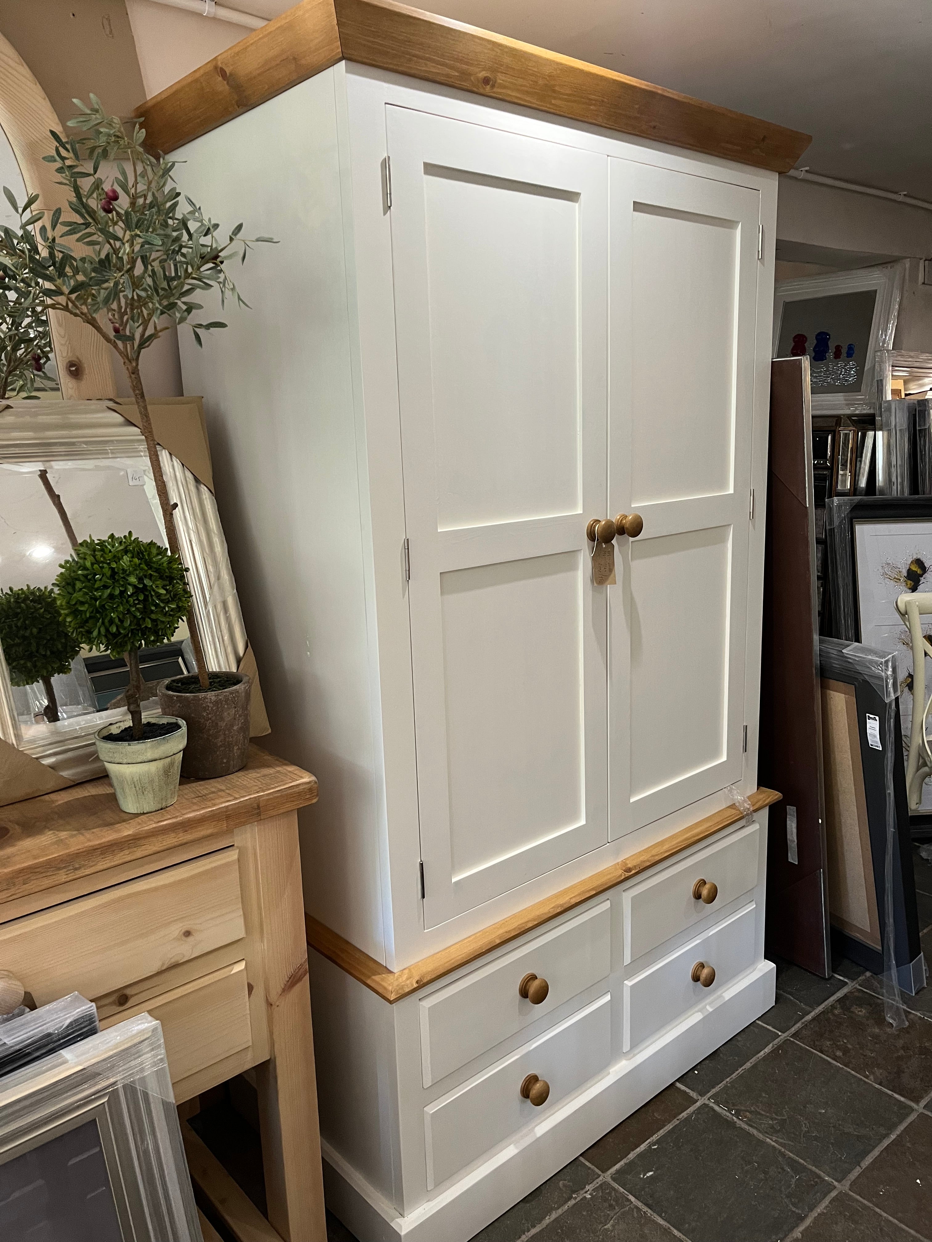 4ft Double wardrobe 4 drawers